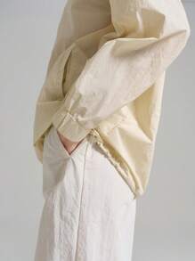 Ontre Vêtements de femme casual urbains et d'extérieur, combinaison de printemps 2025 casual avec capuche et protection solaire, beige avec capuche et poignets élastiques, design quotidien avec fermeture éclair, capuche et poignets élastiques