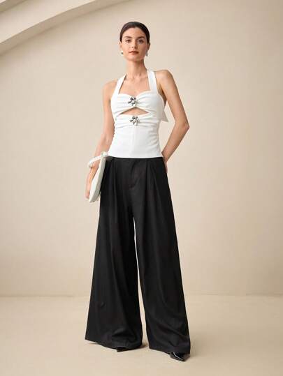 BizChic 新款春夏优雅白色无袖穿孔花卉金属装饰吊带背心，适合休闲、工作、约会、通勤、度假