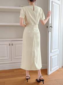 DAZY Women's 2 Pieces Set - Solid Color Puff Sleeve Cropped Shirt With Split Pleated Hem Skirt - Apricot - View 2