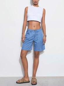 Maija Women's Blue Denim Shorts 100% Cotton Lightweight Denim Material Summer Comfort Shorts Old Money Style Resort Shorts - Medium Wash - View 2