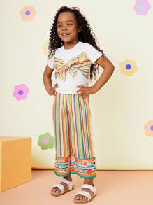 SHEIN Conjunto de 2 piezas para niña - Camiseta de cuello redondo de punto de unicolor y pantalón de rayas tejido - Multicolor - Ver 3