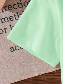 SHEIN Dziewczęca koszulka z krótkim rękawem i okrągłym dekoltem, minimalistyczna i modna do codziennego noszenia