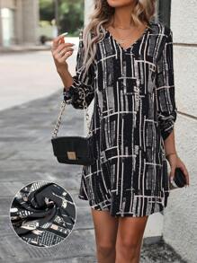 EMERY ROSE V領禮服隨機印花洋裝 - 彩色 - 查看 1