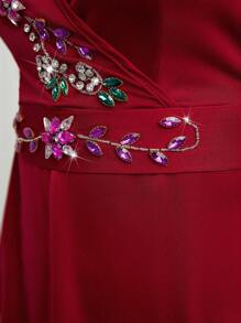 Al Najma 女士闪亮珍珠串珠腰带搭配优雅阿拉伯风格连衣裙，适合派对