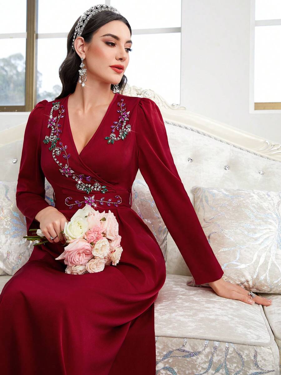 Al Najma 女士闪亮珍珠串珠腰带搭配优雅阿拉伯风格连衣裙，适合派对