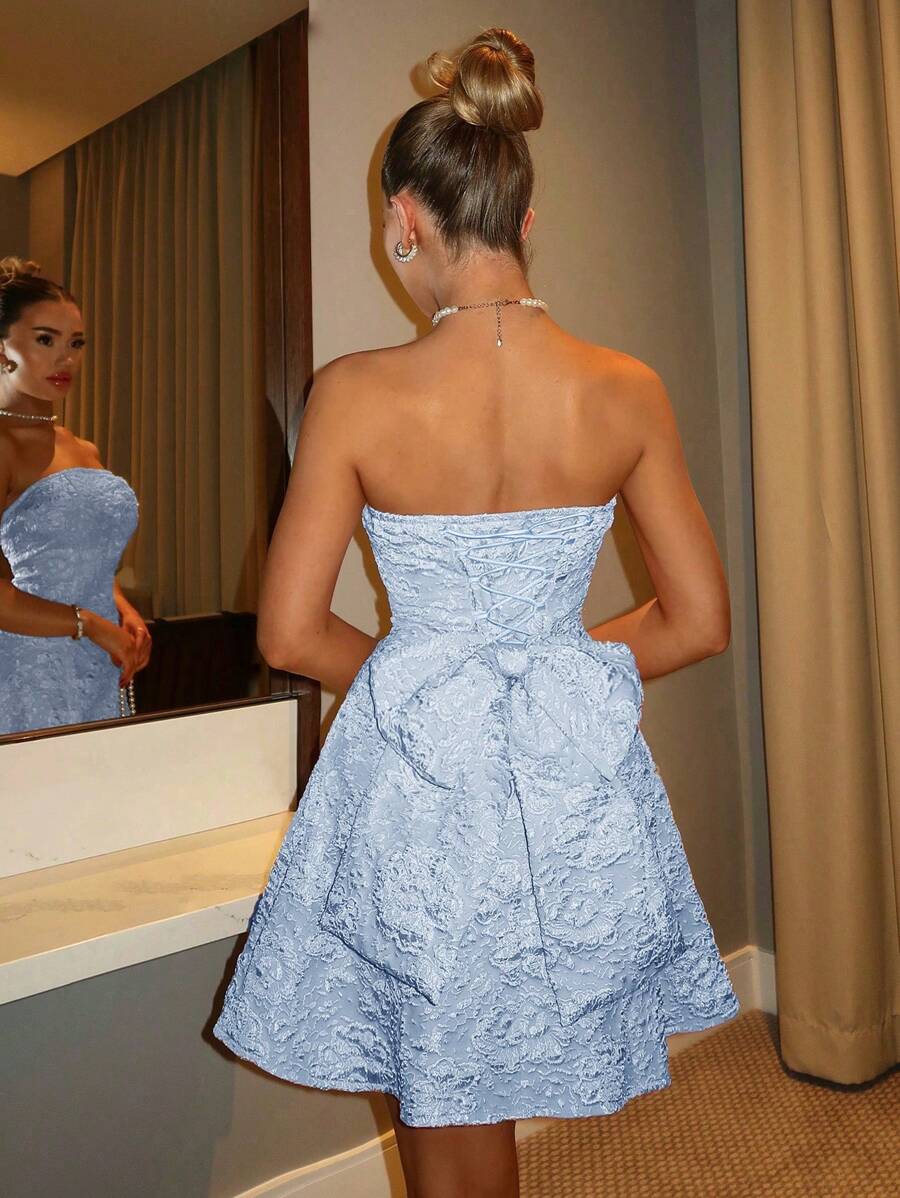 Glamine Charm فستان رومانسي نسائي من غارمين بنكي النسيج المخاط ثلاثي الأبعاد بزهرة مزينة لتعليق بدون أكتاف وبخروج للظهر وفرنت كبير قابل للفك وقصة A-line وعنق مع أحزمة، مناسب لعيد الحب والقمر والعطلة الرومانسية وموعد الرومانسية وقماش مزين بالأزهار - الأزرق - مشاهدة 1