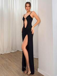 Aloruh Vestido negro de punto con volantes y tirantes finos extremadamente escotado