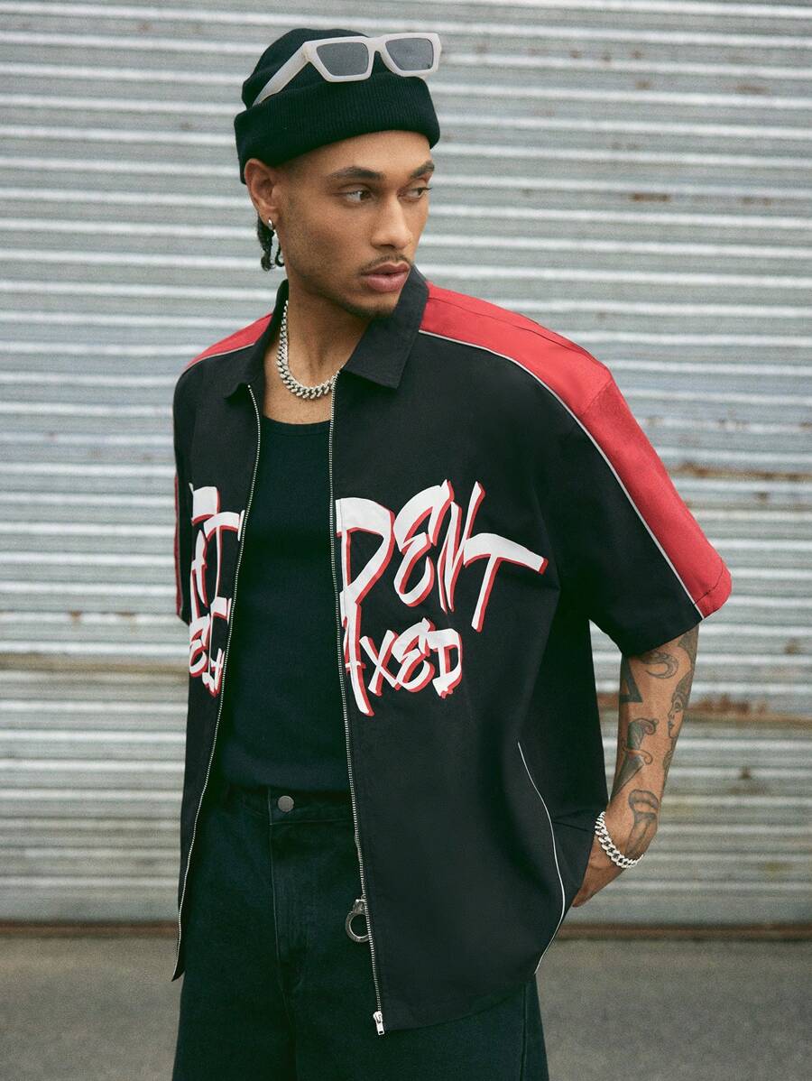 Manfinity RebelGame Men's Loose Woven Short Sleeve Shirt With English Letters Print - Black - View 1