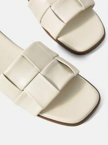 MOTF PREMIUM WOMEN'S COMFORTABLE MINIMALIST WOVEN SQUARE TOE FLAT SANDALS - Beige - View 6