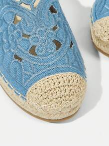 Styleloop Women's Simple Fashionable Casual Flat Shoes, Suitable For Everyday Wear