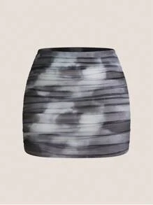 SHEIN Essnce Plus Size Plus-Size Women's Skirt, Printed Skirt, Mini Skirt, Date Skirt, Valentine Skirt, Party Skirt For Summer