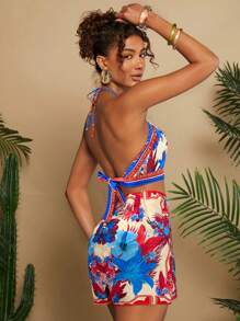 Travachic 2pcs/Set Vacation Parrot & Botanical Print Halter Crop Top And Mini Skirt Shorts - Red - View 4