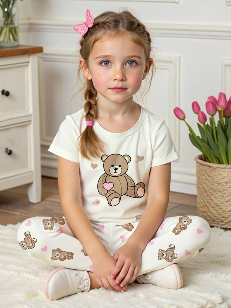 SHEIN Leap Crew Tween Girl Bear & Heart Pattern Casual Minimalist Short Sleeve Top And Pants Pajamas, Snug Fit, Suitable For Spring/Summer