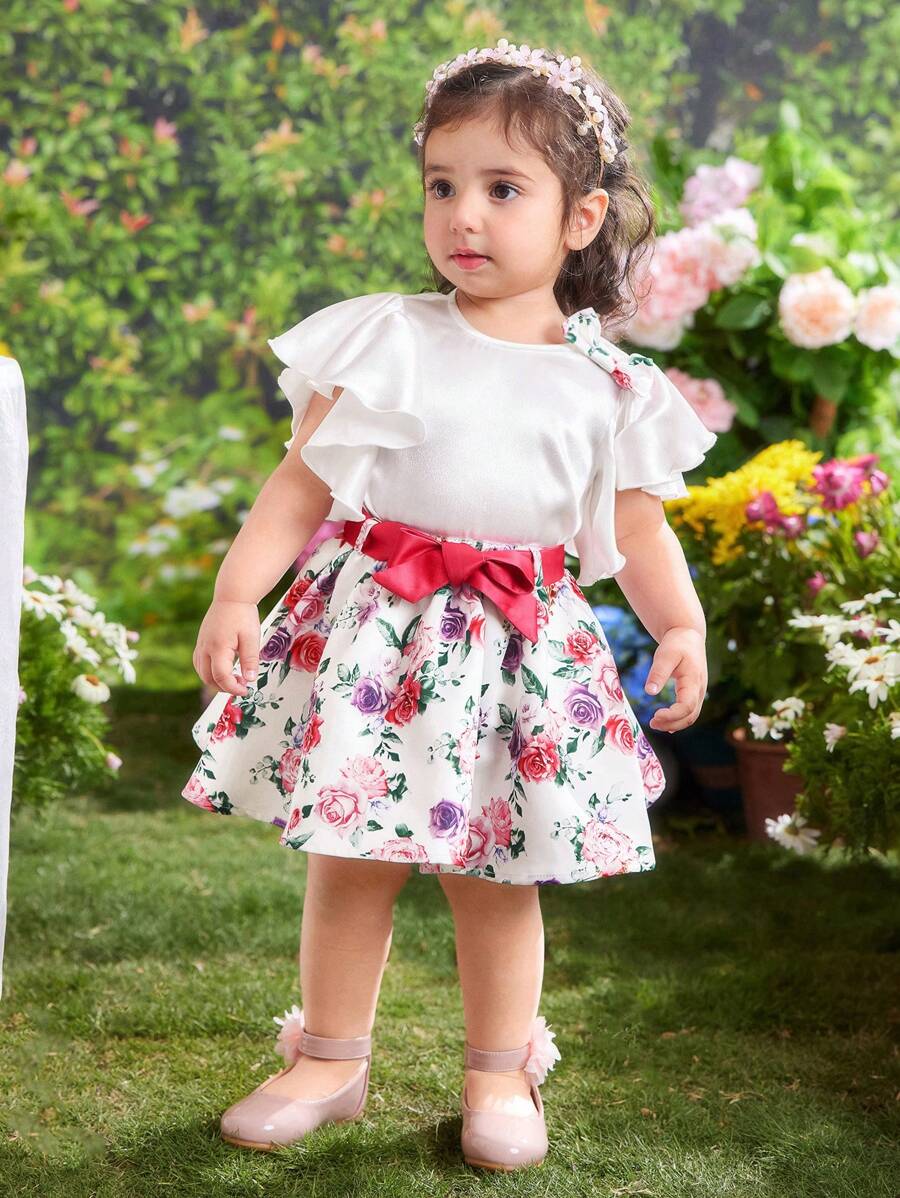 SHEIN Babygirl 夏季可爱缎面花卉印花上衣和迷你裙套装 - 白色 - 查看 1