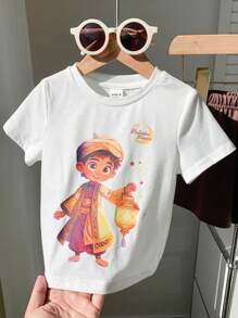 SHEIN 2 Peças/Conjunto Bebê Menino Estampa de Desenho Animado Malha Macia Gola Redonda Manga Curta Top e Conjunto de Shorts Cintura Elástica de Cor Sólida - Multicolorido - Visão 4