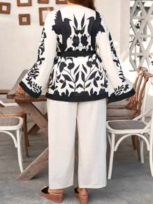 Breezaya Conjunto de 2 piezas de mujer de talla grande con cárdigan con estampado floral de color contrastante con nudo y pantalones rectos, elegante ropa de resort para primavera/verano