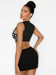 Zolique Women's Crystal Embellished Round Neck Cropped Fitted Chic Top - Black - View 2