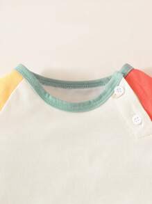 SHEIN 2pcs/Set Boys Casual Color Block Patchwork Short Sleeve T-Shirt And Shorts Set, Comfortable Summer Toddler Daily And Outdoor Wear