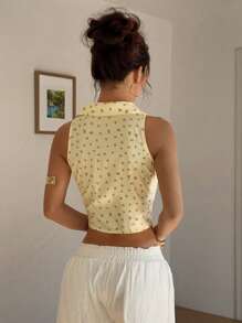 Sunnyshic Women's Cute Plaid & Ditsy Floral Collar Fitted Cropped Tank Top. Spring And Summer Essentials.