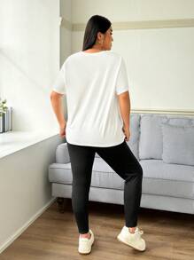 SHEIN EZwear Bộ 2 món: Áo phông in chữ & Quần bó, Cỡ lớn, Bộ đồ tập luyện cho nữ, Quần áo xuân hè - Đen và trắng - Xem 2