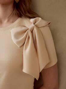 MOTF BOW & FAUX PEARL DETAIL GATHERED T-SHIRT