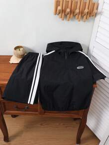 SHEIN 2pcs/Set Tween Boys Loose Fit Casual Versatile Fashion Stylish Korean/Japanese Style Simple Sporty Chic Stand Collar Zip-Up Short Sleeve T-Shirt And Shorts Set, Suitable For Spring/Summer, Everyday, Workout, Outings, School, Gatherings, Holidays, Photoshoots, Back-To-School Season