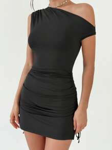 SHEIN Privé Valentine's Day New Elegant Minimalist Sexy Lady Black Asymmetric Shoulder Ruched Drawstring Slit Mini Skirt, Everyday Wear Concert Rave Outfit Women