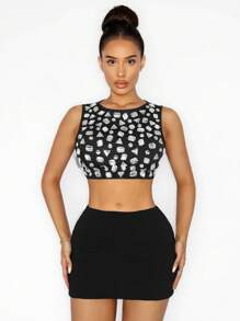 Zolique Women's Crystal Embellished Round Neck Cropped Fitted Chic Top - Black - View 4