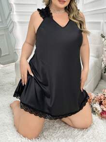 Plus Size Sexy Open Back Lace Patchwork Butterfly Embroidery Faux Silk Nightgown - Black - View 2