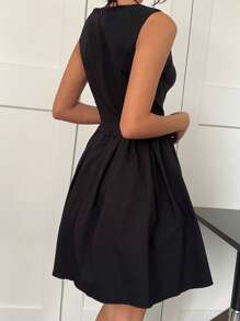 SHEIN EZwear Women's Plain Color Swan Neck Sleeveless Fashionable Black Mini Dress - Black - View 2