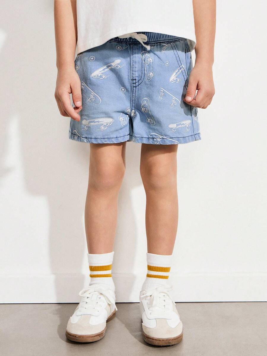 SHEIN 年轻男孩白色滑板全身印花蓝色牛仔效果松紧腰宽松休闲短裤 - 藍色 - 查看 1