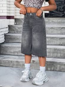SHEIN Tween Girls Bermuda Loose Grey Washed Casual Distressed Hem Denim Long Shorts With Raw Hem,Casual Fashionable Frayed Wide Leg Denim Shorts, Girls Summer Boho Beach Vacation Concert Rave Outfits