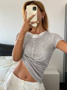 DAZY 女式仿多层领短袖休闲T恤，春夏学院风上衣 - 灰色 - 查看 1