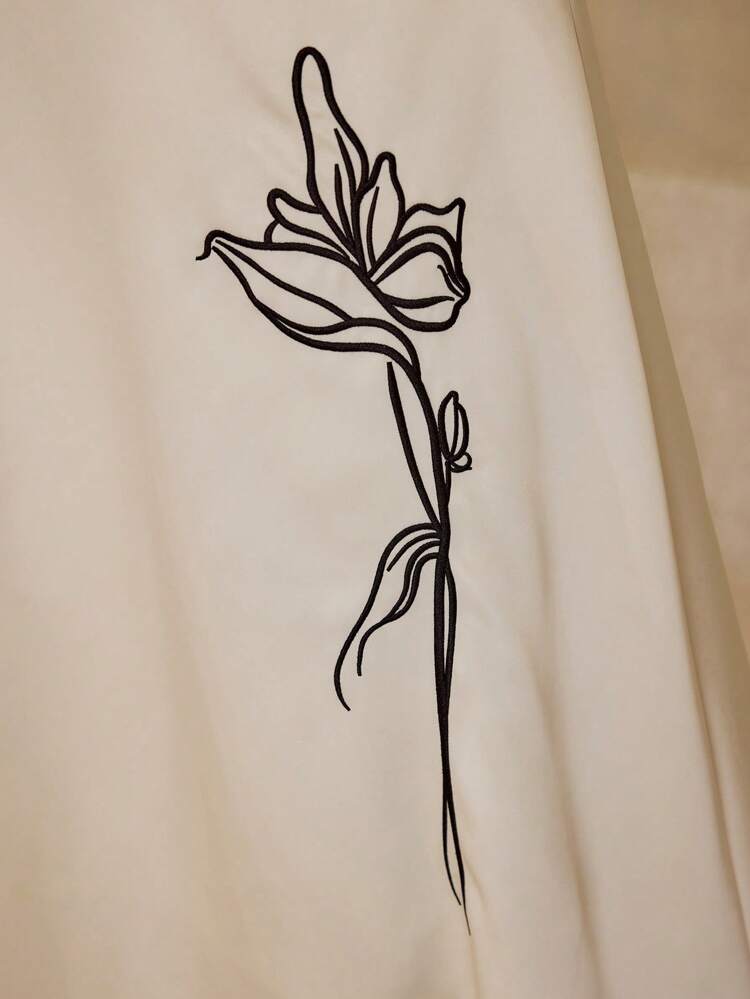 FLOWER EMBROIDERY ZIPPER SKIRT
