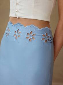 MOTF PREMIUM HOLLOW OUT EMBROIDERY SKIRT - Blue - View 2