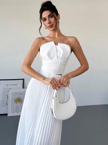 SHEIN Privé 全新情人节优雅浪漫白色不对称褶皱腰高腰百褶裙和短款上衣套装