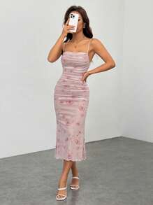 SHEIN PETITE Vestido largo de tirantes de malla fruncida con estampado floral rosa de verano - Rosa - Ver 7
