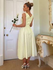 Glamine Glamine Early Spring Nieuwe Stijl, Gele Jacquardstof met Textuur, Geschikt voor Dagelijkse Vrije Tijd en Vakantie, Elegante Dating, Elegant en Royaal, V-hals Taille, Met Stof Beklede Knoopversiering, Puffy Dames Midi-jurk. Geschikt voor Valentijnsdag, Vakantie, Dagelijkse Dating, Feesten en Bruiloften. Citroenjurk Lichtgele Jurk Elegante Zomerjurk Lente Midi-jurk