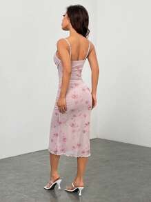 SHEIN PETITE Vestido largo de tirantes de malla fruncida con estampado floral rosa de verano - Rosa - Ver 5