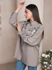 Al Najma Women's Flower Embroidered Arabian-Style Top,Modest - Grey - View 5