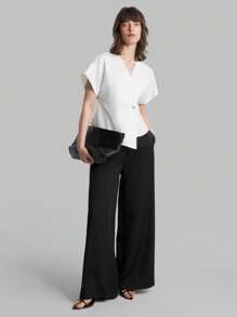 Ontre Women's Clothing New 2025 Spring Exclusive White V-Neck Solid Single-Button Casual Metal Buckle Color Block Short Sleeve Blouse, Elegant Ladies Apparel
