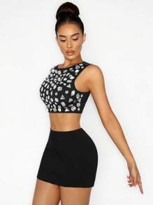 Zolique Women's Crystal Embellished Round Neck Cropped Fitted Chic Top - Black - View 3
