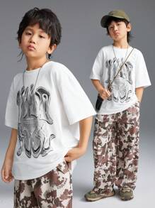 SHEIN Tween Boy Streetwear/Y2K Vintage Creative Metallic Flowing English Pattern Loose White Short-Sleeve T-Shirt, Suitable For Spring/Summer, Family Matching, Metal Letter Pattern - White - View 1