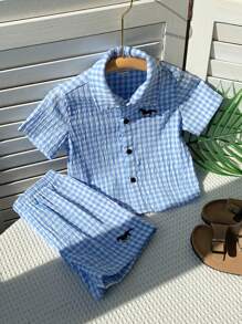 SHEIN Set de 2 piezas de camisa de manga corta a cuadros azules y shorts casuales de verano versátiles y lindos para bebé niño - Multicolor - Ver 5