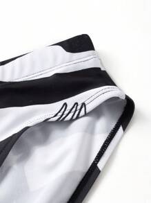 Manfinity Swimmode Sunga Masculina Minimalista de Moda Casual Triangular