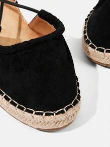 Styleloop Women's Flat Slip-On Shoes, Boho Style, Retro American, Bohemian, Western, Music Festival, Party Outfit For Christmas - Black - View 3