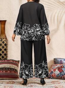 SHEIN LUNE Conjunto informal de 2 piezas con estampado floral, mangas con volantes, en talla grande, color burdeos