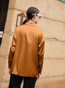 Mulvari 勃艮第红女士长袖衬衫 - 卡其色 - 查看 2