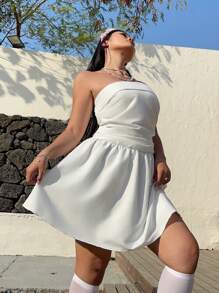Sunnyshic Plus Size Women White Romantic & Elegant Bandeau Dress, Vacation - White - View 3