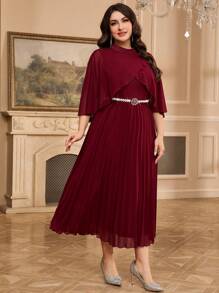 Modelyn 大码女式纯色褶皱斗篷袖优雅连衣裙